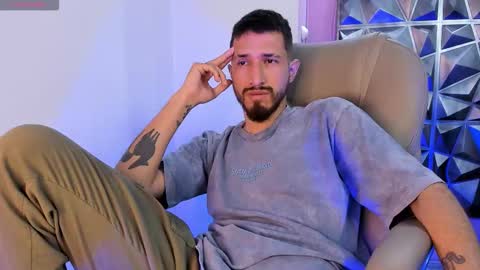 Lucas online show from March 13, 2026, 2:51 am