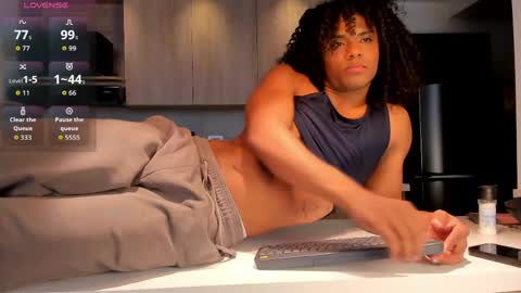 Snapshot of lucas_eevans07 chatting on June 1, 2026, 5:25 pm online show from June 1, 2026, 5:25 pm