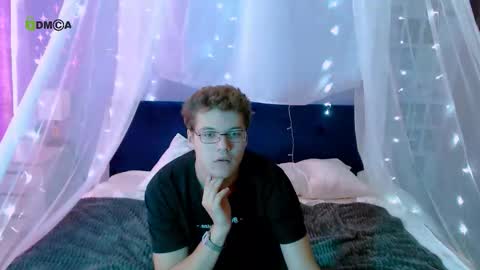 Snapshot of lucas_long_ chatting on September 14, 2025, 8:24 am lucas_long_ online show from September 14, 2025, 8:24 am