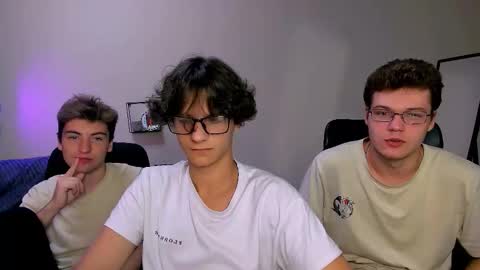 Snapshot of lucas_long_ chatting on September 20, 2025, 6:53 pm lucas_long_ online show from September 20, 2025, 6:53 pm