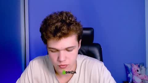 Snapshot of lucas_long_ chatting on September 24, 2025, 1:25 pm lucas_long_ online show from September 24, 2025, 1:25 pm