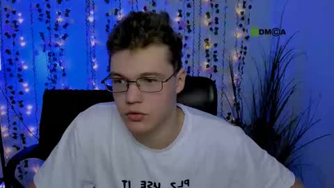 Snapshot of lucas_long_ chatting on October 1, 2025, 1:06 pm lucas_long_ online show from October 1, 2025, 1:06 pm