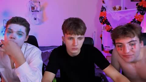 Snapshot of lucas_long_ chatting on October 31, 2025, 9:27 pm lucas_long_ online show from October 31, 2025, 9:27 pm