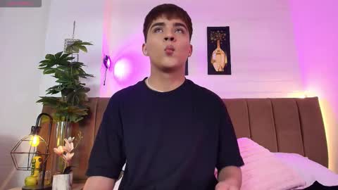 Lucas lovee online show from February 19, 2026, 2:51 am