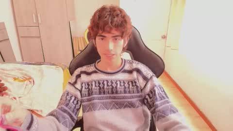 lucas_xo online show from September 8, 2025, 5:56 pm