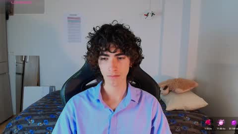 lucas_xo online show from February 12, 2026, 5:13 am