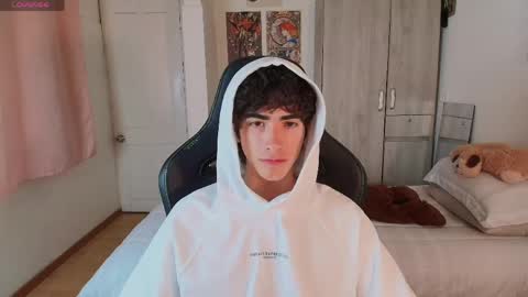 Snapshot of lucas_xo chatting on May 26, 2026, 10:50 pm lucas_xo online show from May 26, 2026, 10:50 pm
