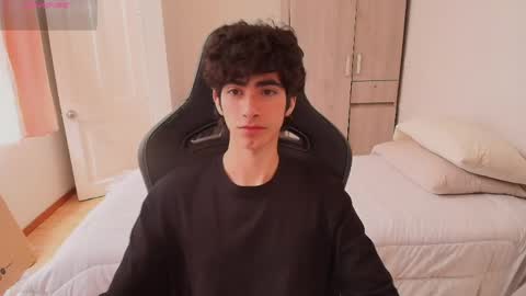 Snapshot of lucas_xo chatting on June 3, 2026, 6:46 pm lucas_xo online show from June 3, 2026, 6:46 pm
