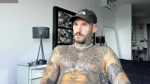 Snapshot of lucasexclusive chatting on January 10, 2025, 7:04 am lucasexclusive online show from January 10, 2025, 7:04 am