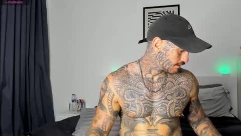 Snapshot of lucasexclusive chatting on November 3, 2025, 9:43 am lucasexclusive online show from November 3, 2025, 9:43 am