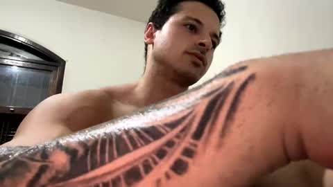 lucasfit24 online show from January 21, 2025, 2:43 am