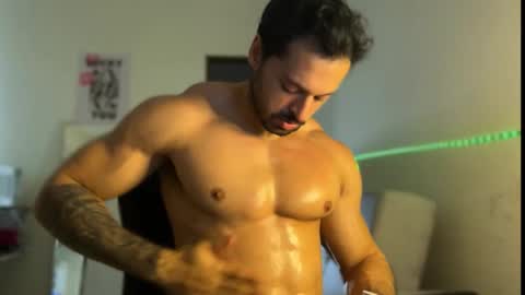 lucasfit24 online show from March 11, 2026, 2:56 pm