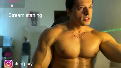 lucasfit24 online show from March 12, 2026, 2:56 pm