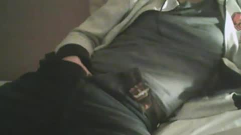 lucaskalu online show from December 6, 2024, 12:49 pm