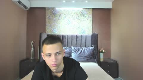 Snapshot of lucaskaur chatting on July 13, 2026, 12:08 pm lucaskaur online show from July 13, 2026, 12:08 pm