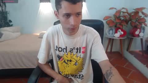 LucassSmith11 online show from December 5, 2025, 11:52 am