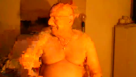 Snapshot of lucbottom031249 chatting on June 24, 2026, 3:05 am lucbottom031249 online show from June 24, 2026, 3:05 am