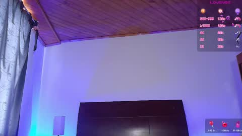 Luccy online show from October 3, 2025, 8:50 pm