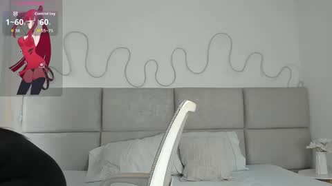 luceroo1 online show from April 17, 2026, 12:30 pm