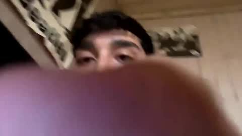 lucesneon online show from February 1, 2026, 11:14 pm