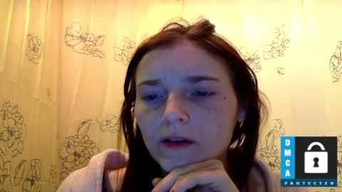 Luci Layne online show from September 17, 2025, 9:44 am