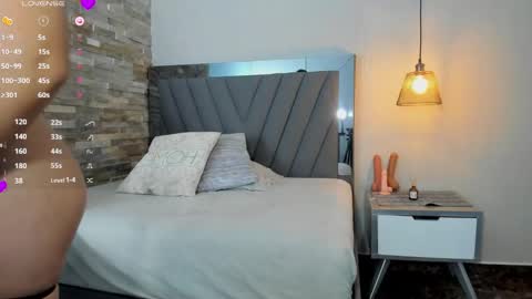 L u c i a  online show from February 20, 2026, 8:09 pm