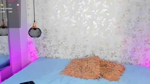 Snapshot of lucia_oregon chatting on October 20, 2025, 12:49 pm L U C I A online show from October 20, 2025, 12:49 pm