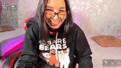 Snapshot of lucia_oregon chatting on November 1, 2025, 12:51 pm L U C I A online show from November 1, 2025, 12:51 pm