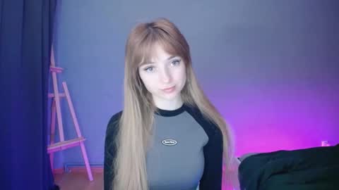 Snapshot of luciacam20 chatting on February 4, 2025, 4:39 pm Lucy online show from February 4, 2025, 4:39 pm