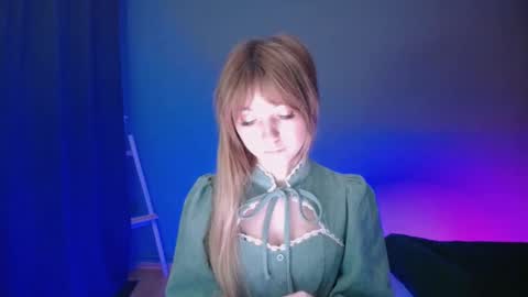 Snapshot of luciacam20 chatting on March 10, 2025, 4:35 pm Lucy online show from March 10, 2025, 4:35 pm