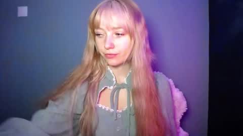 Snapshot of luciacam20 chatting on September 16, 2025, 6:31 pm Lucy online show from September 16, 2025, 6:31 pm