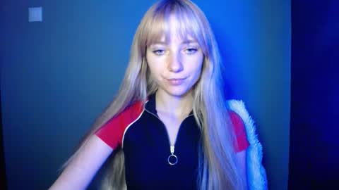 Snapshot of luciacam20 chatting on September 27, 2025, 8:58 pm Lucy online show from September 27, 2025, 8:58 pm