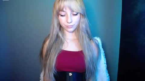 Snapshot of luciacam20 chatting on October 23, 2025, 7:01 pm Lucy online show from October 23, 2025, 7:01 pm