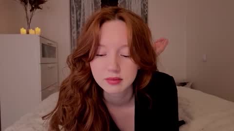 Lucia online show from March 4, 2026, 8:04 pm