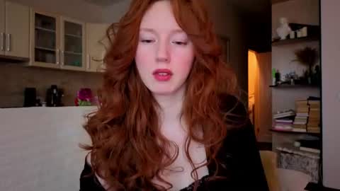 Snapshot of luciacoy chatting on June 26, 2026, 6:23 pm Lucia online show from June 26, 2026, 6:23 pm