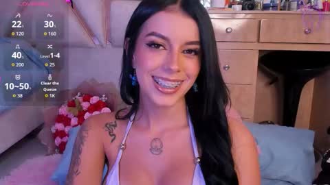 LuciaJhonnes online show from December 19, 2025, 1:56 am