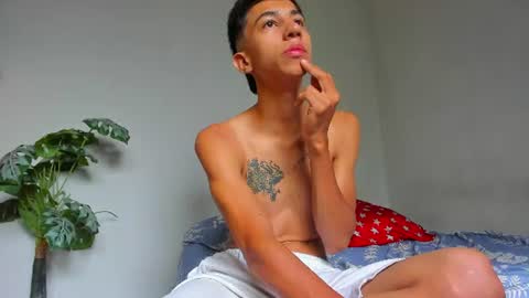 Snapshot of lucian_davii chatting on June 18, 2026, 1:37 pm Pirulo online show from June 18, 2026, 1:37 pm