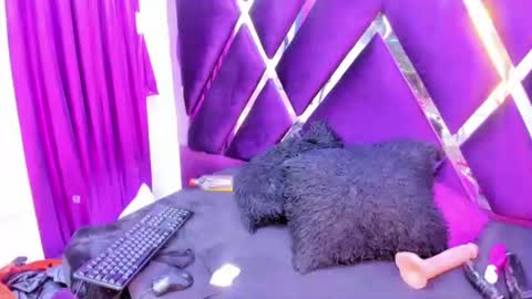 Snapshot of luciana_ass chatting on July 17, 2026, 8:35 pm Luci online show from July 17, 2026, 8:35 pm