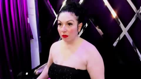 Luci online show from July 18, 2026, 9:40 pm