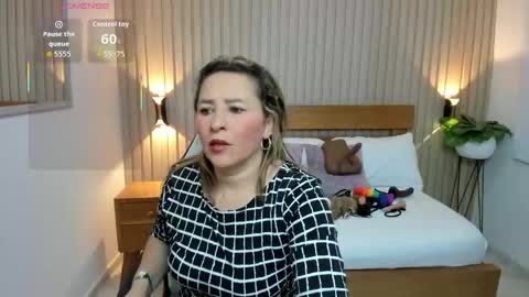 Snapshot of luciana_ballesteros chatting on June 6, 2026, 11:59 am Luciana online show from June 6, 2026, 11:59 am