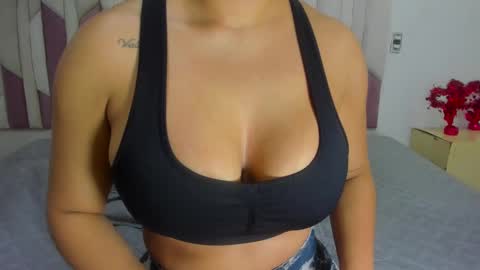 Snapshot of luciana_jam_ chatting on March 8, 2025, 3:06 am instagram luciana417 online show from March 8, 2025, 3:06 am