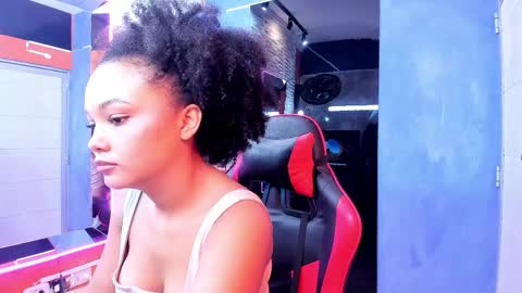 Snapshot of luciana_mj1 chatting on April 8, 2026, 12:27 pm LUCIANA online show from April 8, 2026, 12:27 pm