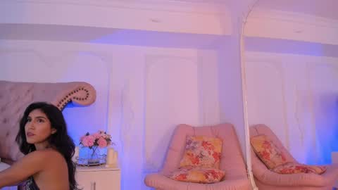 Luciana online show from May 4, 2026, 8:49 pm