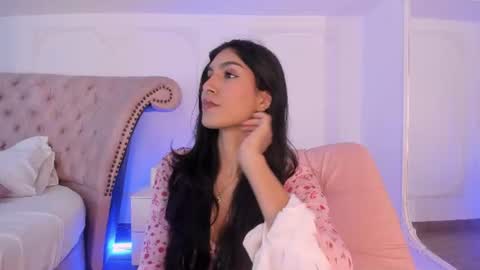 Luciana online show from June 15, 2026, 8:44 pm