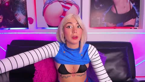 Snapshot of lucianacarter chatting on September 10, 2025, 4:56 am online show from September 10, 2025, 4:56 am