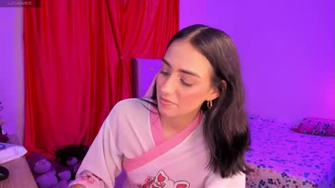    online show from December 18, 2025, 8:20 am