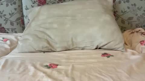 Snapshot of lucianalive chatting on October 31, 2025, 7:09 am Mysterious Girl online show from October 31, 2025, 7:09 am