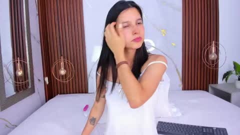 Snapshot of lucianasmith_ chatting on May 28, 2026, 8:06 pm Luci online show from May 28, 2026, 8:06 pm