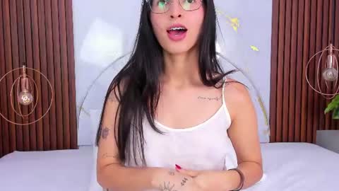 Snapshot of lucianasmith_ chatting on June 16, 2026, 7:49 pm Luci online show from June 16, 2026, 7:49 pm