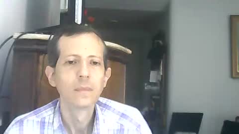 Snapshot of lucianoaxel chatting on April 19, 2026, 5:56 pm Luciano online show from April 19, 2026, 5:56 pm